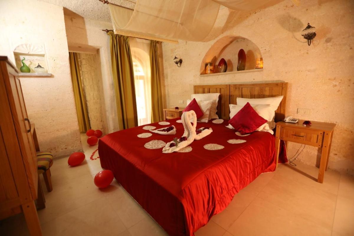 Anatelein Cave Hotel Uçhisar Zewnętrze zdjęcie