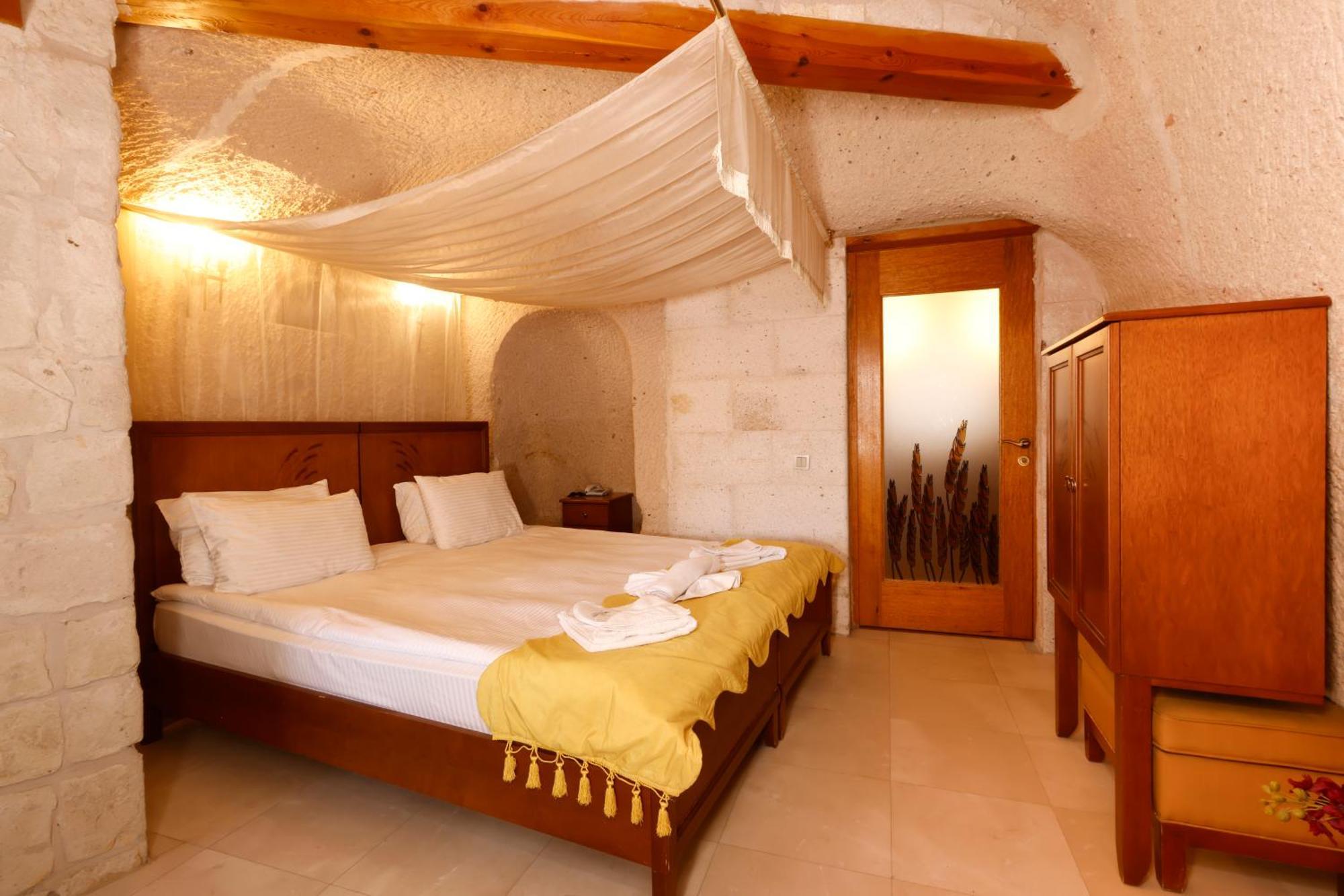 Anatelein Cave Hotel Uçhisar Zewnętrze zdjęcie