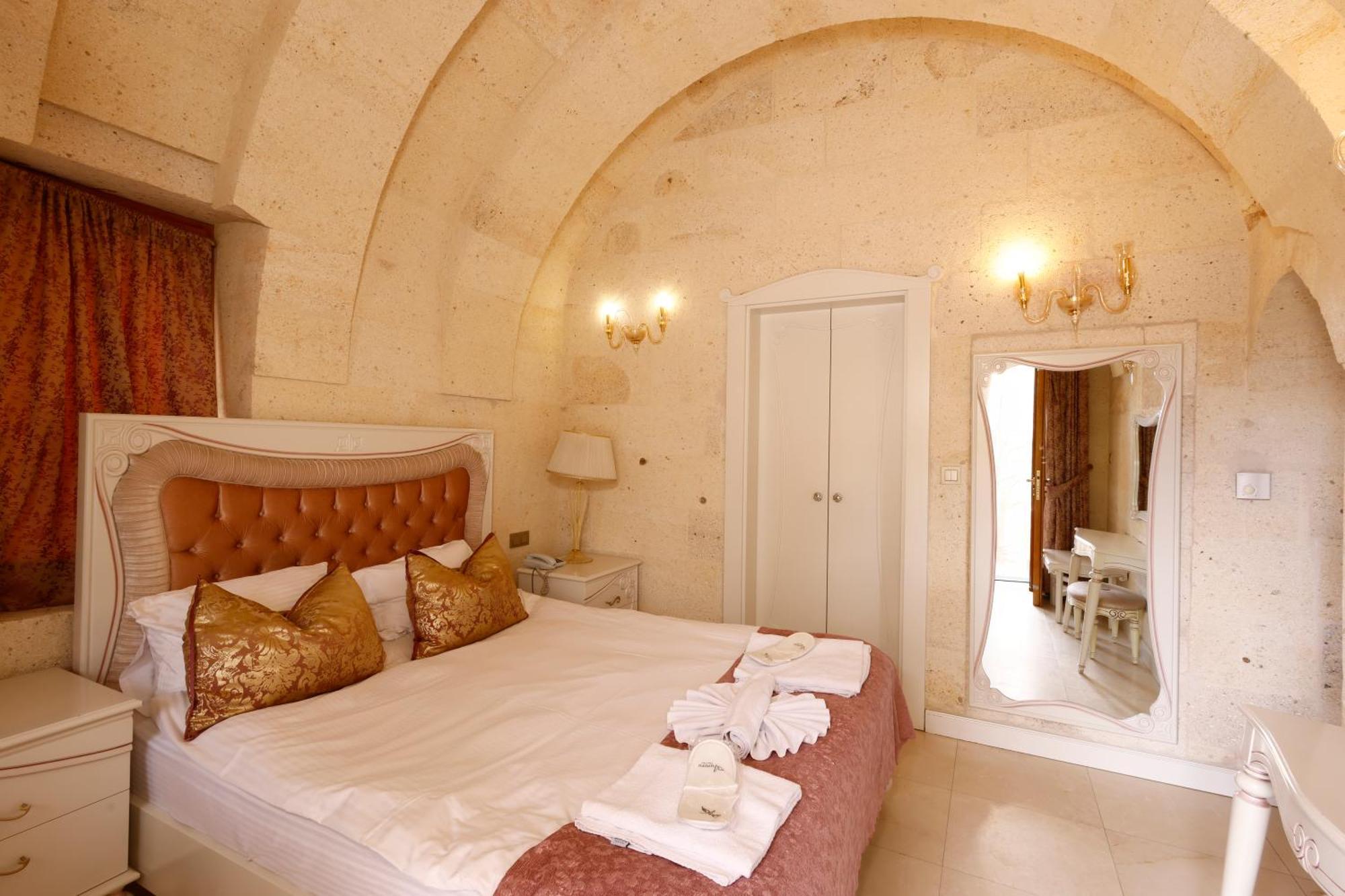 Anatelein Cave Hotel Uçhisar Zewnętrze zdjęcie