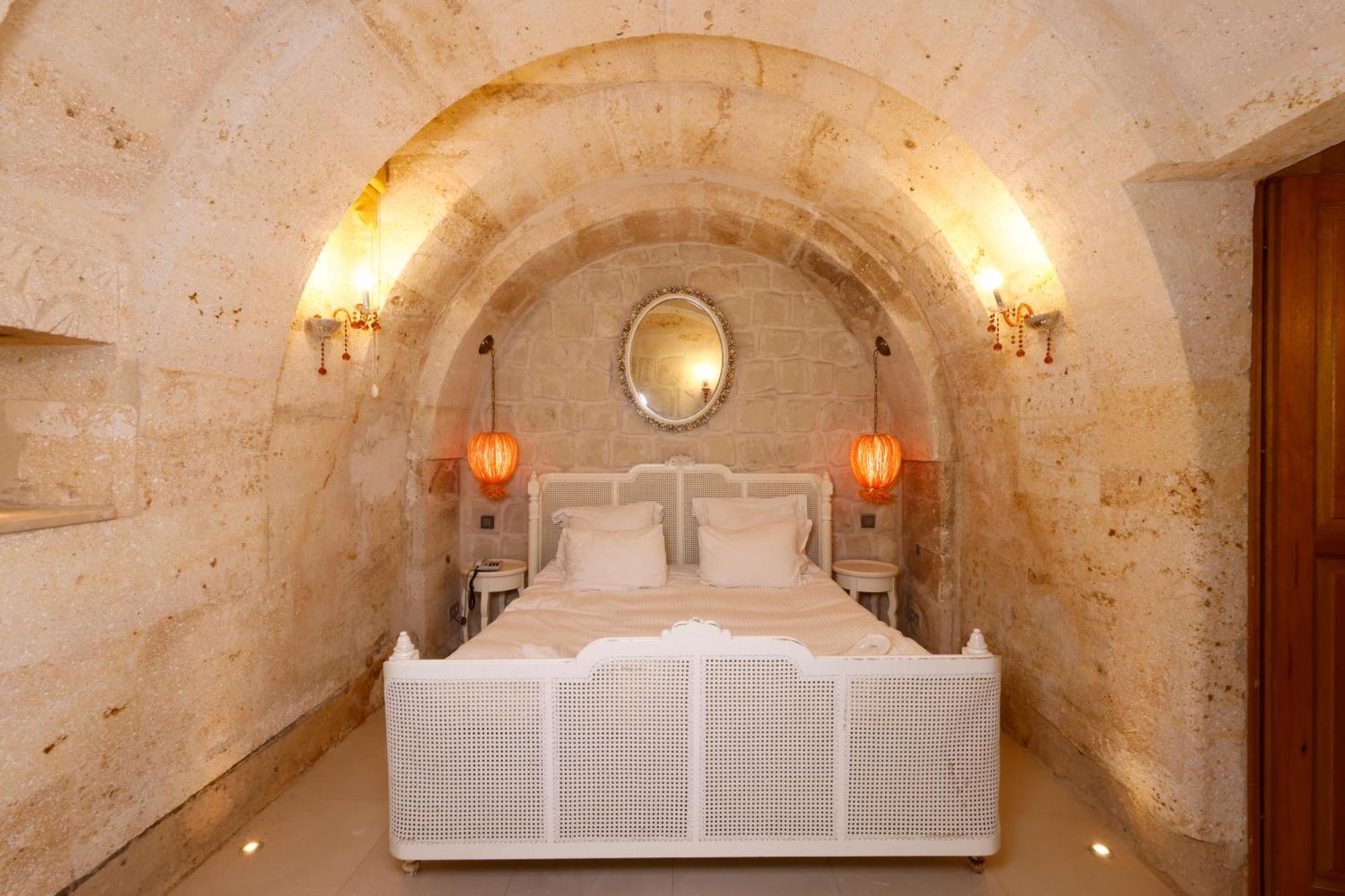 Anatelein Cave Hotel Uçhisar Zewnętrze zdjęcie